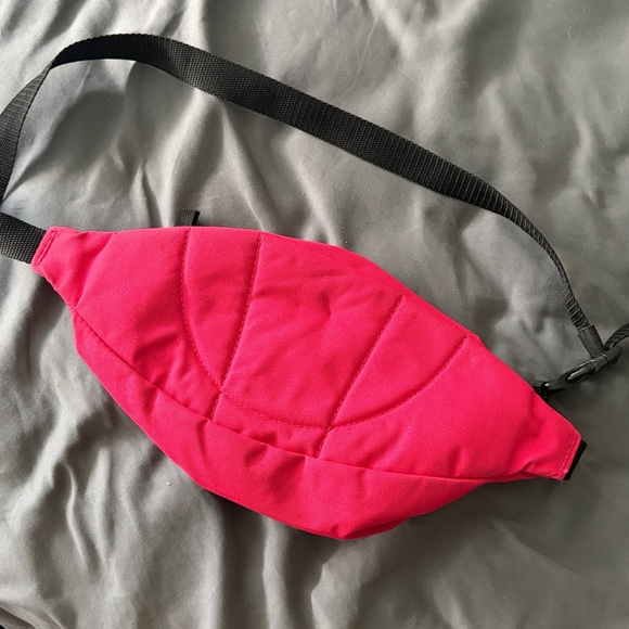 Adidas fanny pack - Picture 3 of 4